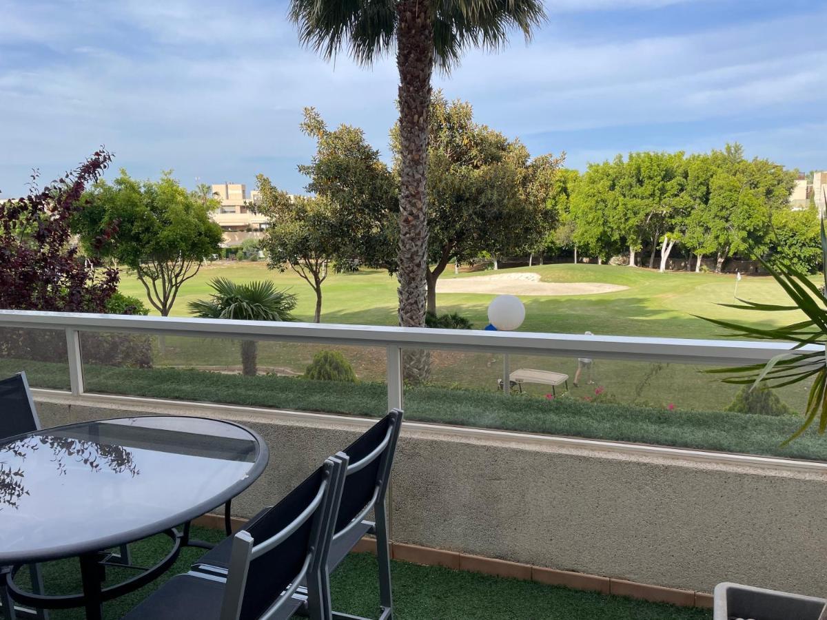 Large Relaxed Terrace, Golf Views Apartment Alicante Luaran gambar