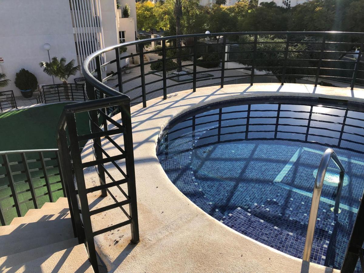 Large Relaxed Terrace, Golf Views Apartment Alicante Luaran gambar